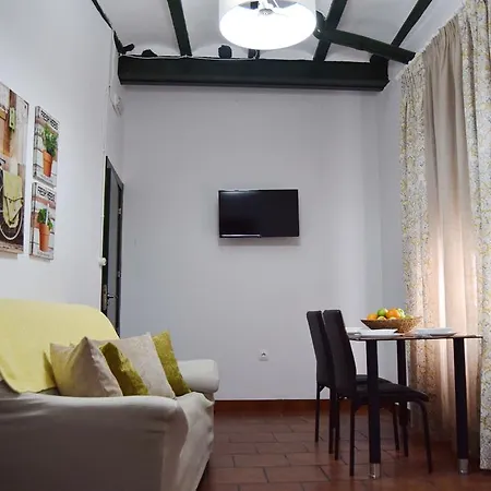 Cespedescinco Apartamento *